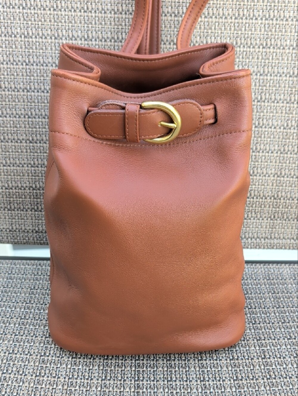 Coach Vintage Soho Cornelia (4162) Sling Backpack/Bucket Bag EUC